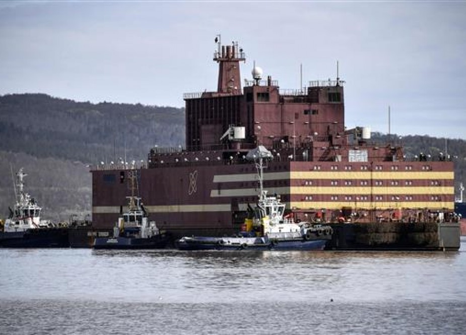 Floating power unit (FPU) Akademik Lomonossov is being towed to Atomflot moorage of the Russian northern port city of Murmansk on May 19, 2018. (Photo by AFP)