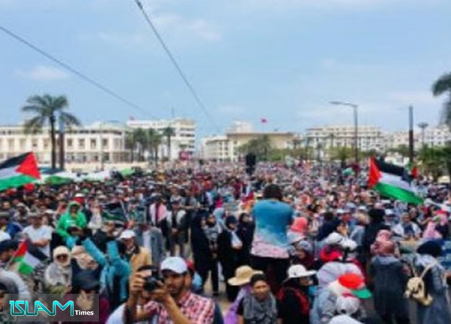 الآلاف بالمغرب يحتجون على نقل السفارة الأمريكية إلى القدس