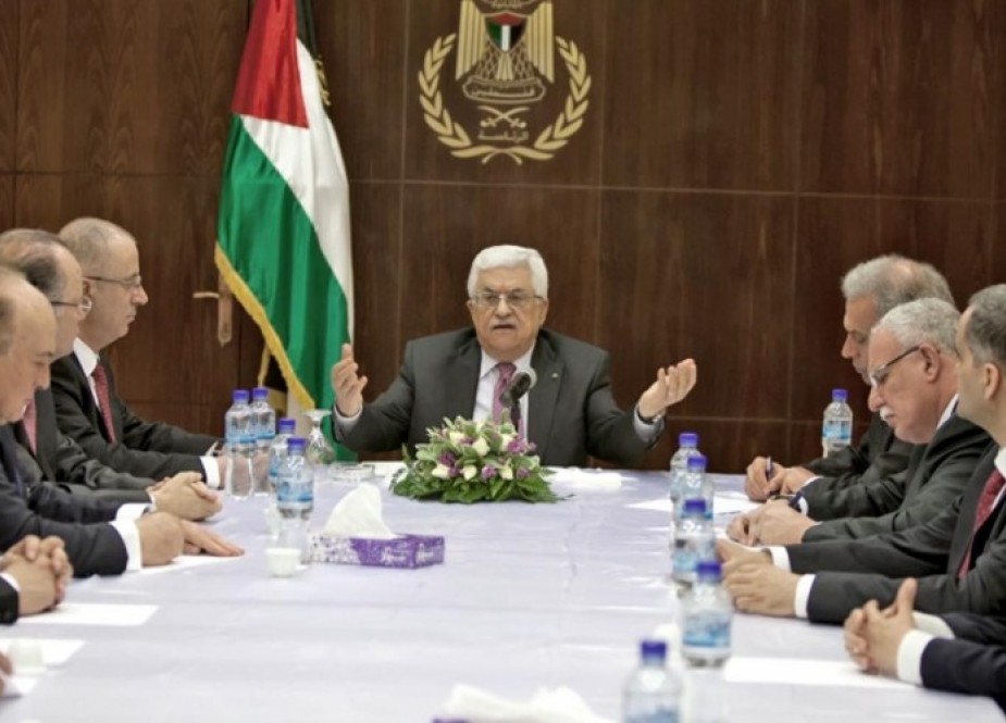 اعلام الاحتلال: هؤلاء هم "ورثة" محمود عباس
