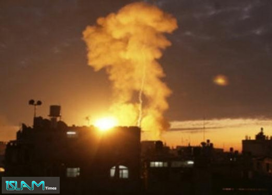طائرات الاحتلال تقصف عدة اهداف في قطاع غزة