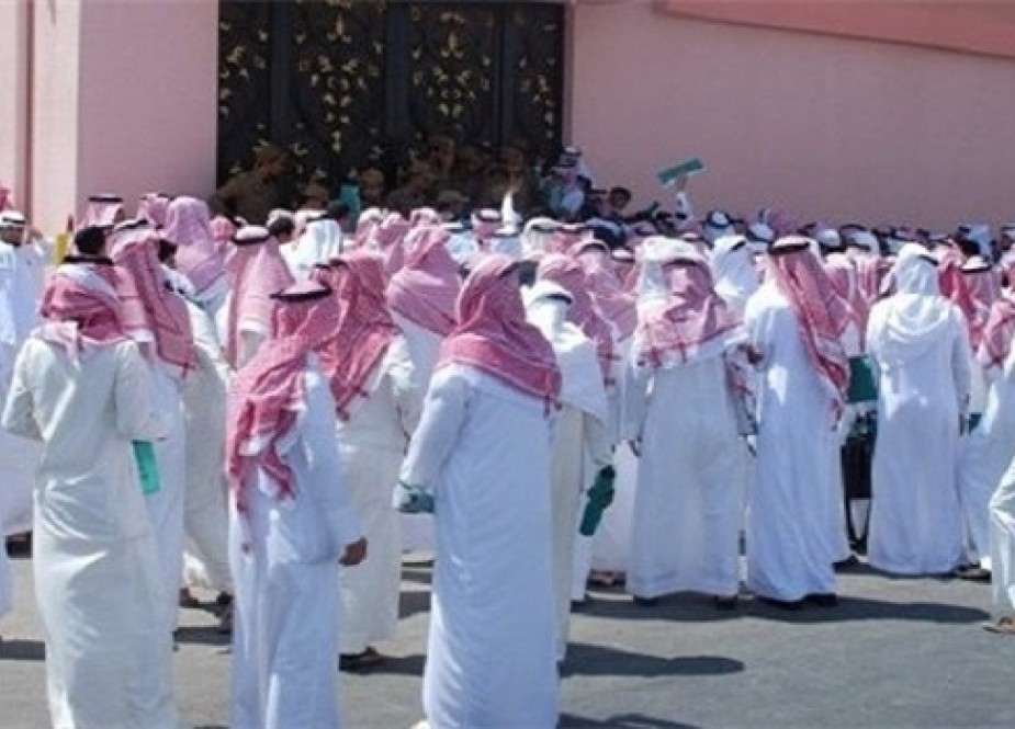 "السعودية" تخسر مئات الألاف من الاجانب وظائفهم