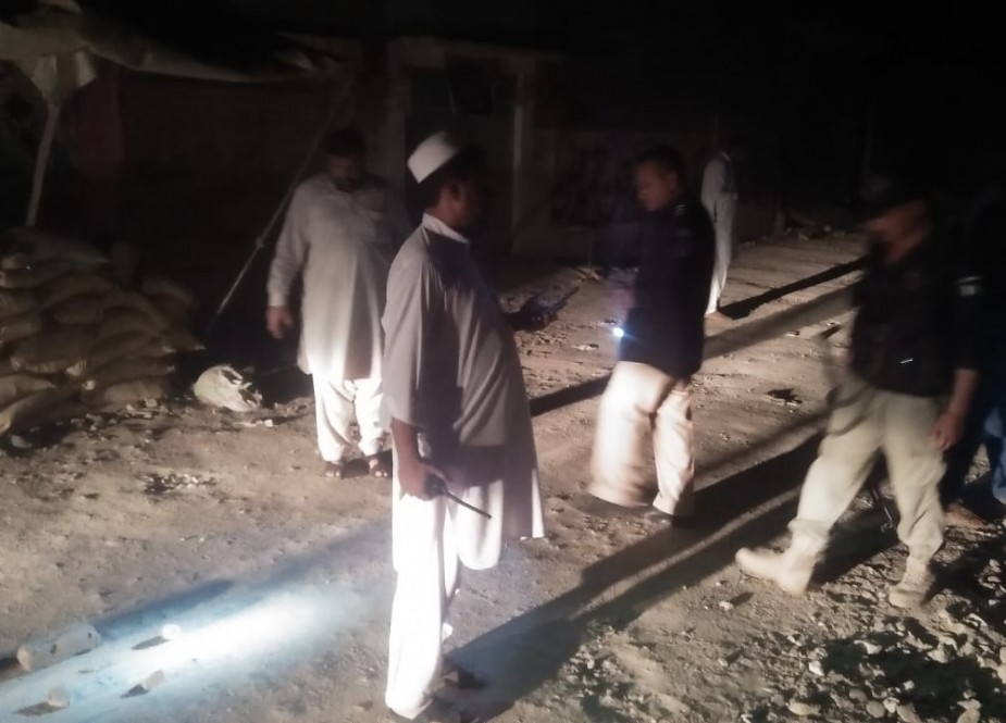 ڈی آئی خان، دہشتگردوں کا پولیس پہ دستی بم حملہ، 2 اہلکار زخمی