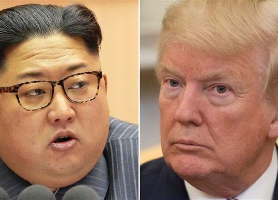 North Korean leader Kim Jong-un (L) and US President Donald Trump