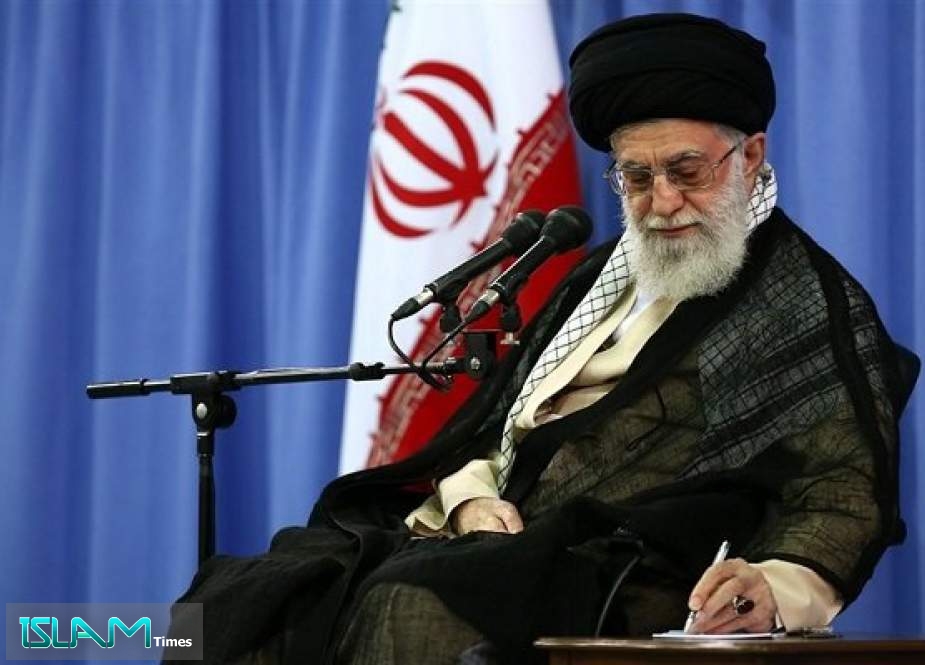 قائد الثورة الاسلامية يوافق على إصدار عفو عن مجموعة من السجناء