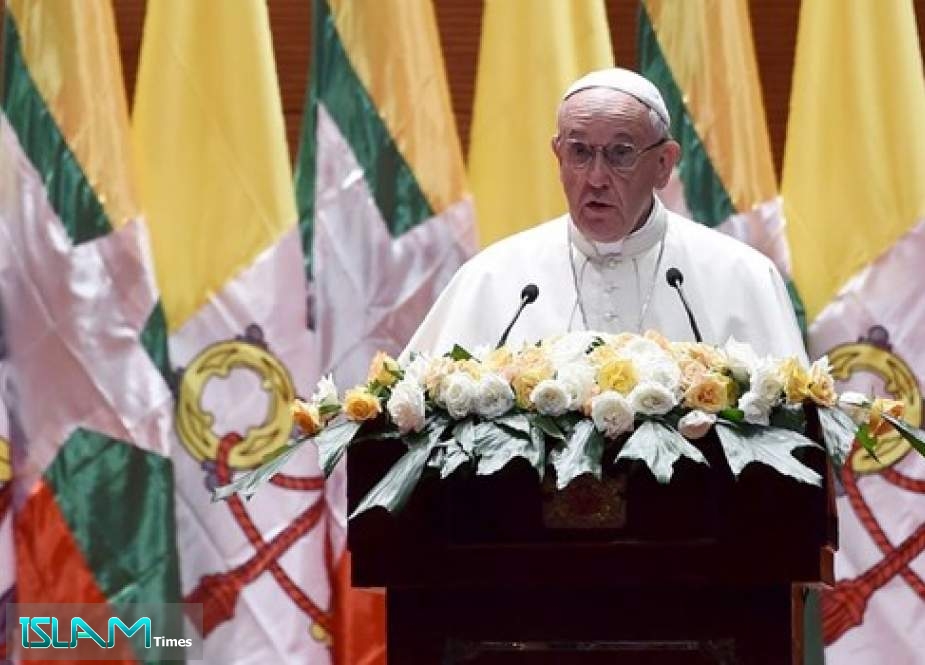 البابا يدعو إلى وضع حد للحرب في اليمن