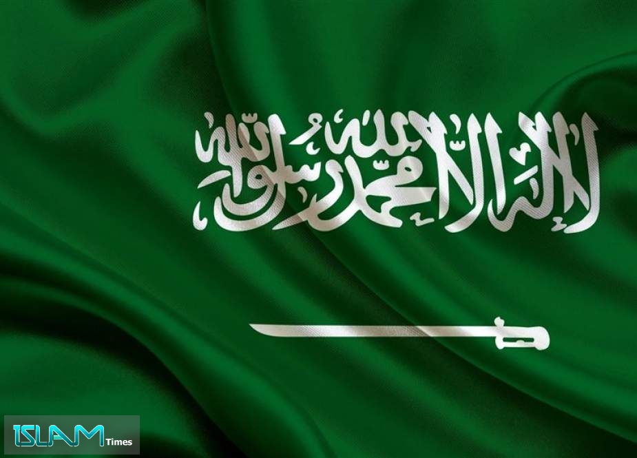 لباس غير لائق سبب إقالة مسؤول سعودي