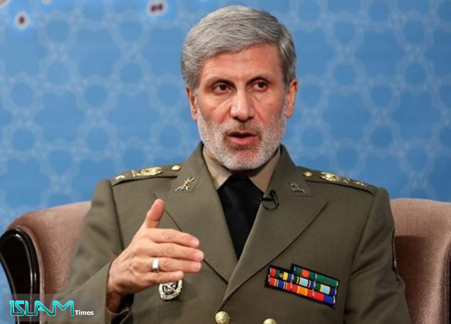 وزير الدفاع الايراني: محاولات أميركا لتقسيم المنطقة ستبقیها بدوامة صراعات