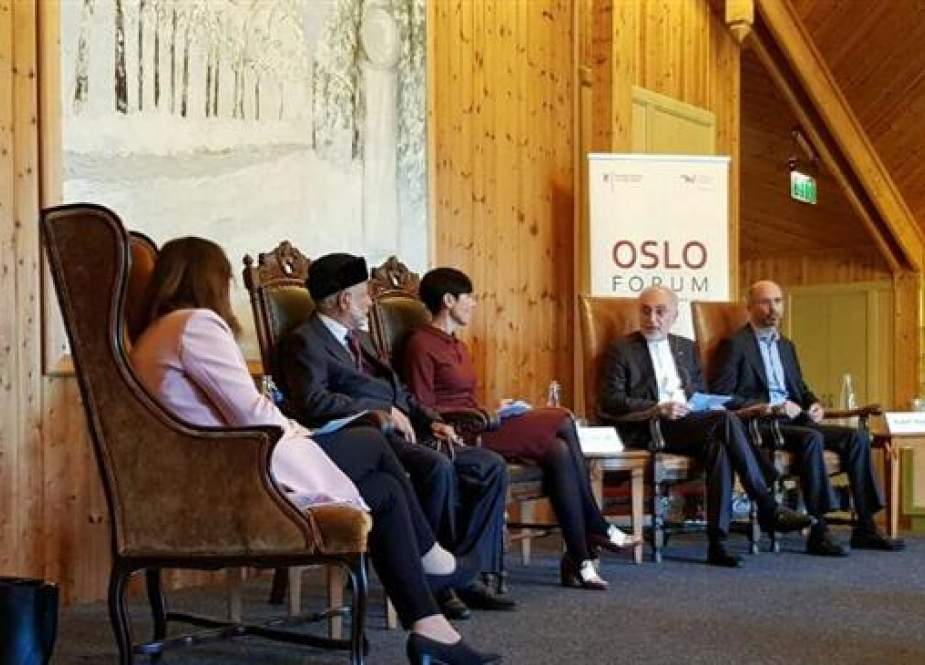 Head of the Atomic Energy Organization of Iran Ali Akbar Salehi (2nd R) speaks at an expert panel on the sidelines of the Oslo Forum on June 22, 2018. (Photo by IRNA)