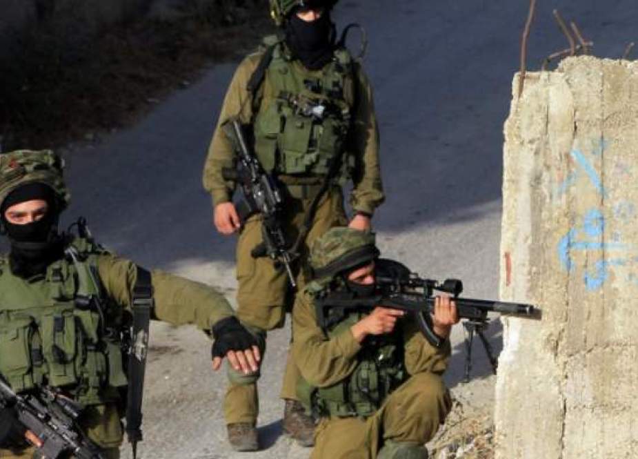 إصابة شاب فلسطيني برصاص الجيش الإسرائيلي جنوب الضفة الغربية