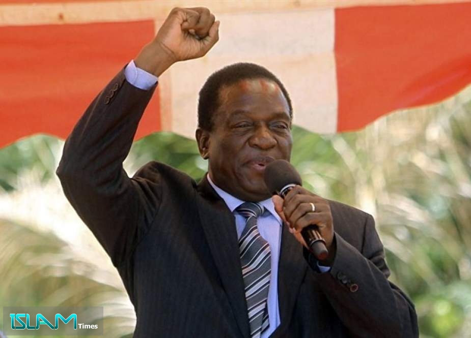 تفجير يستهدف رئيس زيمبابوي وإصابة نائبه وزوجته