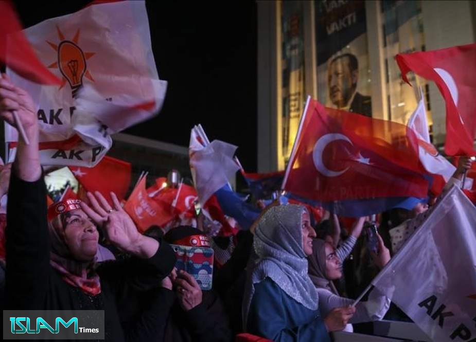 احتفالات جماهيرية في أنقرة بفوز أردوغان بالانتخابات