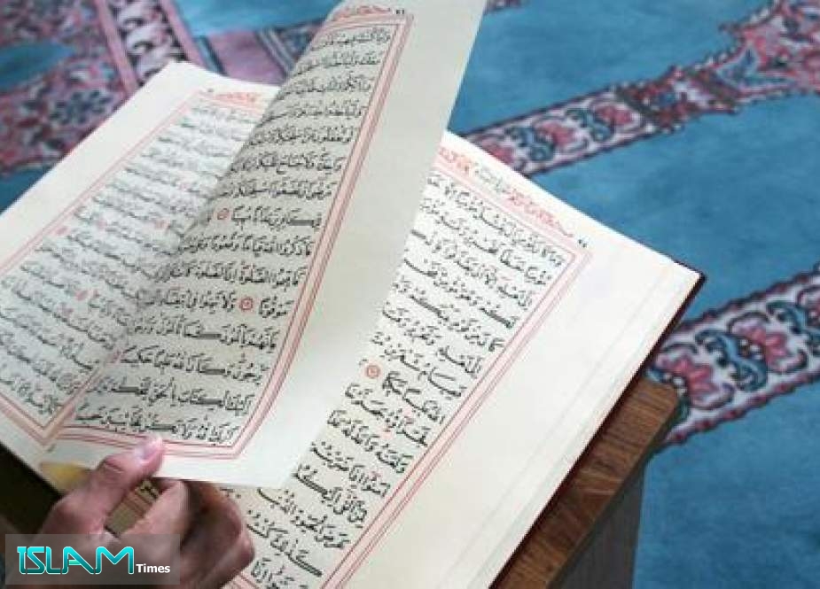 كم عدد أحزاب القرآن الكريم