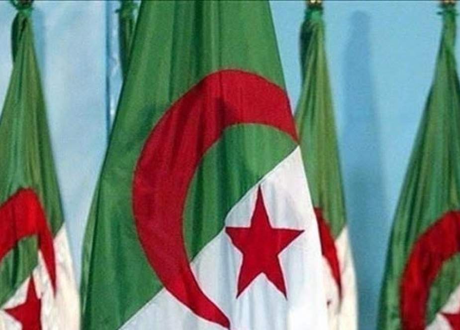 الجزائر تحذر السعودية وروسيا من عواقب رفع انتاج النفط