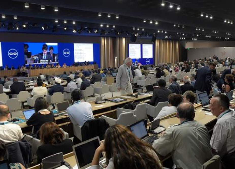 Delegations attend UNESCO