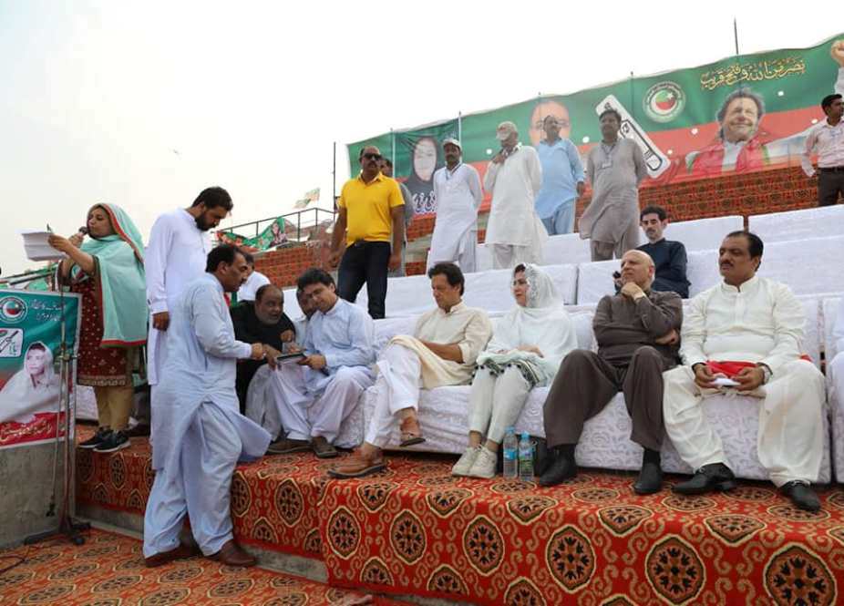 جھنگ، چیئرمین پی ٹی آئی عمران خان کے انتخابی جلسے سے خطاب کی تصاویر