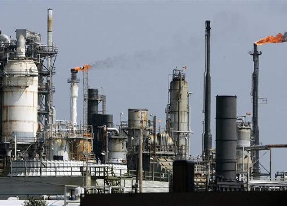 Oil refinery on Galveston Bay in Texas City, Texas..jpg