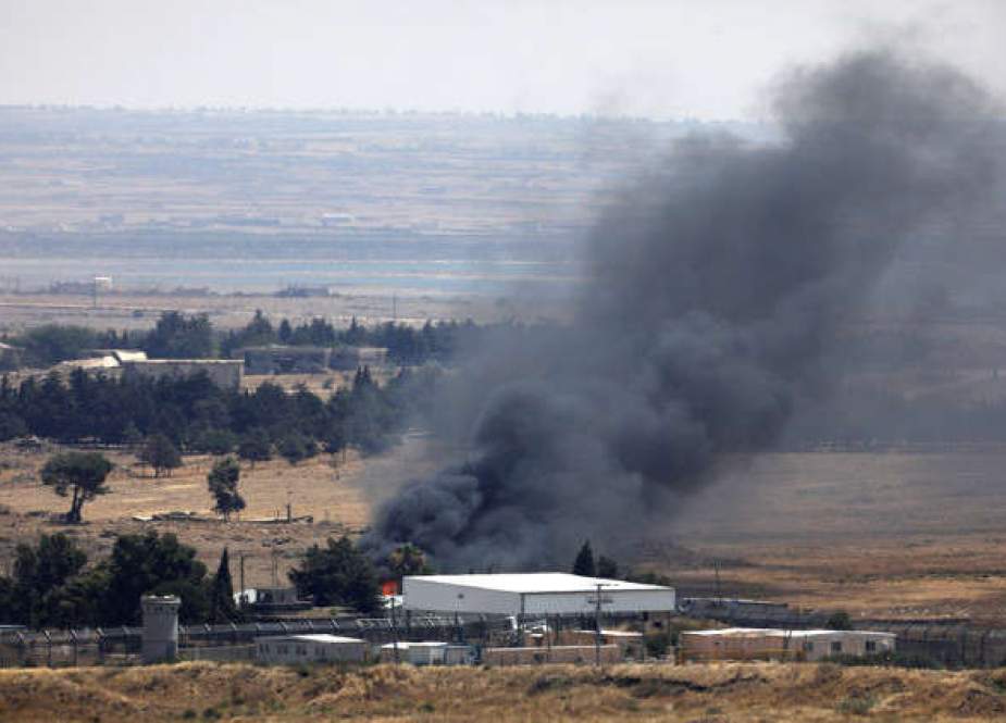 "النصرة" تحرق معبر القنيطرة في الجولان قبل مغادرتها الجنوب السوري