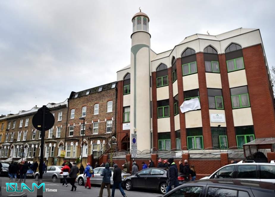 منظمة بريطانية: المسلمون في بريطانيا في خطر!