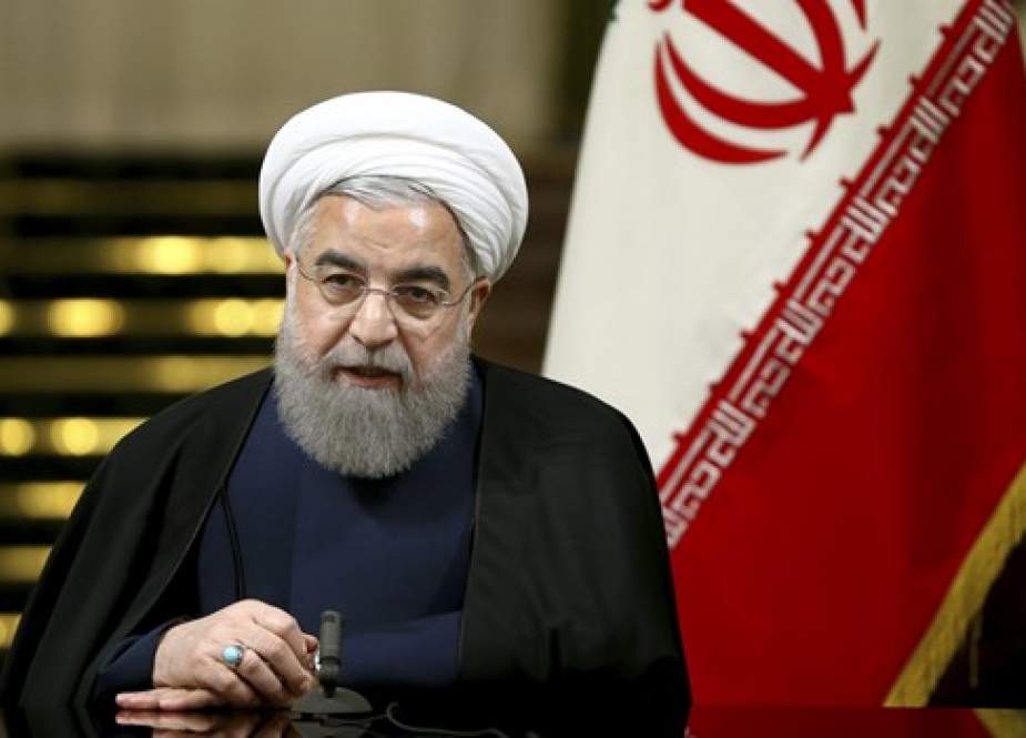 روحاني يدعو لتعزيز العلاقات بين طهران وسنغافورة في مختلف المجالات