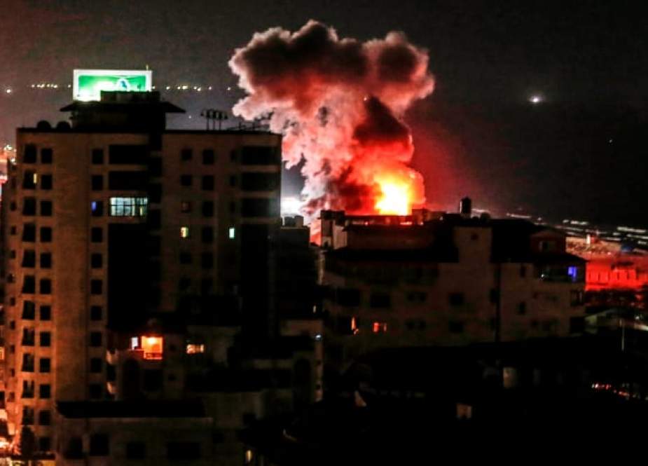 Fireball exploding during Israeli air strikes in Gaza City.jpg