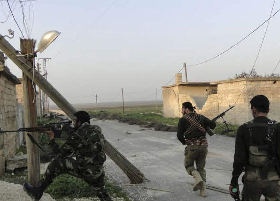 مقتل 3 جنود سوريين بإطلاق نار استهدف نقاطا عسكرية