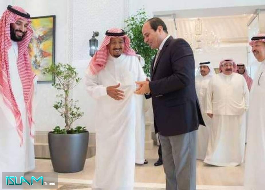 الملك السعودي يستقبل الرئيس المصري في ‘‘نيوم‘‘