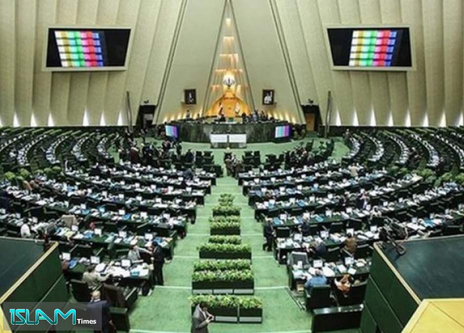 روحاني سيحضر إلى البرلمان بعد لقائه قائد الثورة الاسلامية