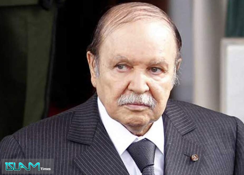 الرئيس الجزائري يقيل والياً لمحافظة انتشر بها ‘‘الكوليرا‘‘