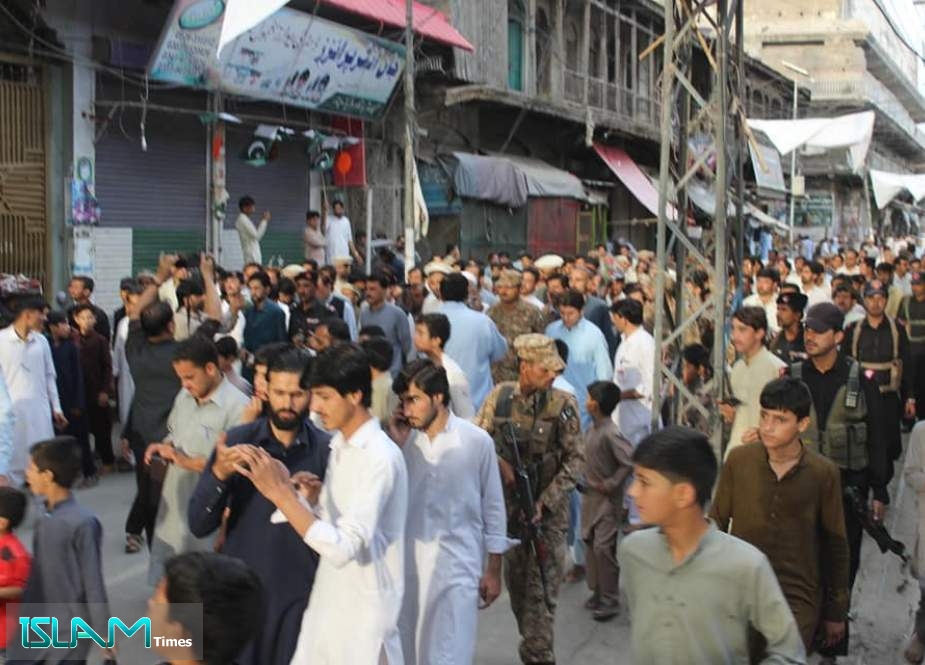 یوم دفاع پاکستان کے حوالے سے پاراچنار شہر میں ریلی کا انعقاد