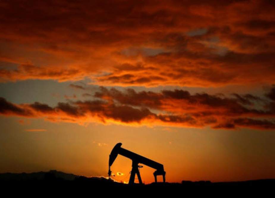 همزمان با ترس از تحریم‌ها؛ قیمت‌های جهانی نفت صعودی شد