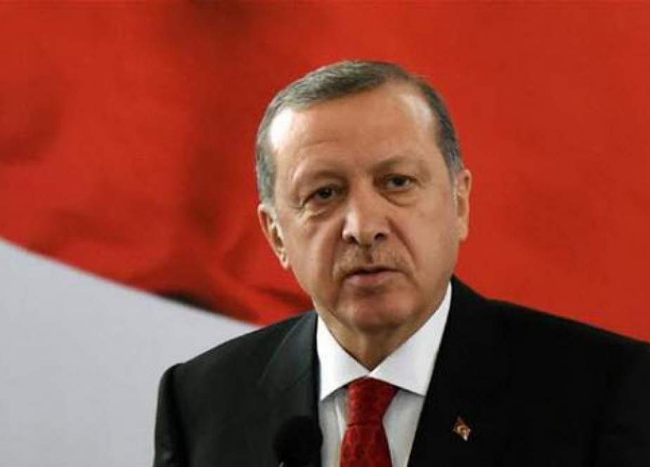 اردوغان: هنوز دلهایمان در سوز عاشورا می‌سوزد