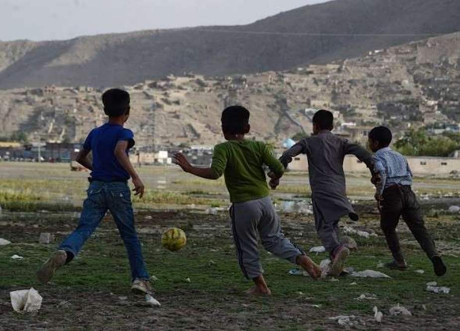 أفغانستان.. مصرع 8 أطفال جراء لعبهم بقذيفة