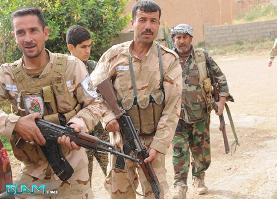 حمله ی توپخانه ای ائتلاف بین المللی به مواضع نیروهای مردمی عراق در الانبار