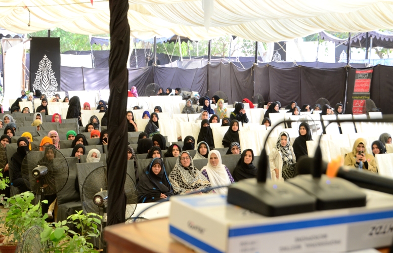 کراچی یونیورسٹی میں امامیہ اسٹوڈنٹس آرگنائزیشن کے زیر اہتمام منعقدہ عظیم الشان یوم حسینؑ کی تصویری جھلکیاں
