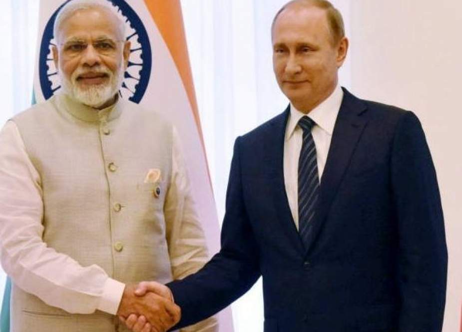 Russian President Vladimir Putin and Indian Prime Minister Narendra Modi.jpg
