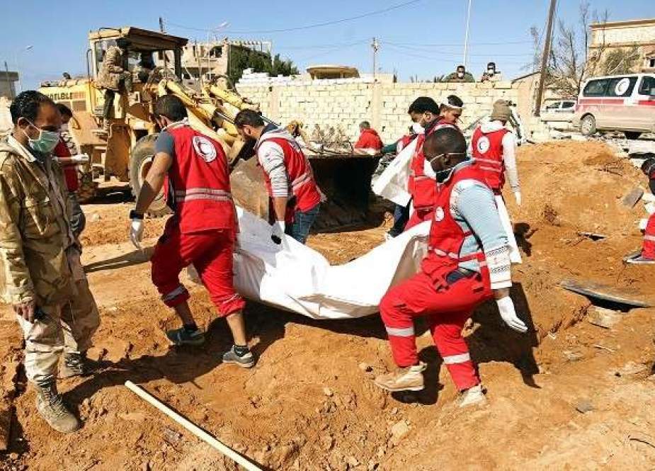 الهلال الأحمر الليبي يعثر على مقبرة جماعية في سرت