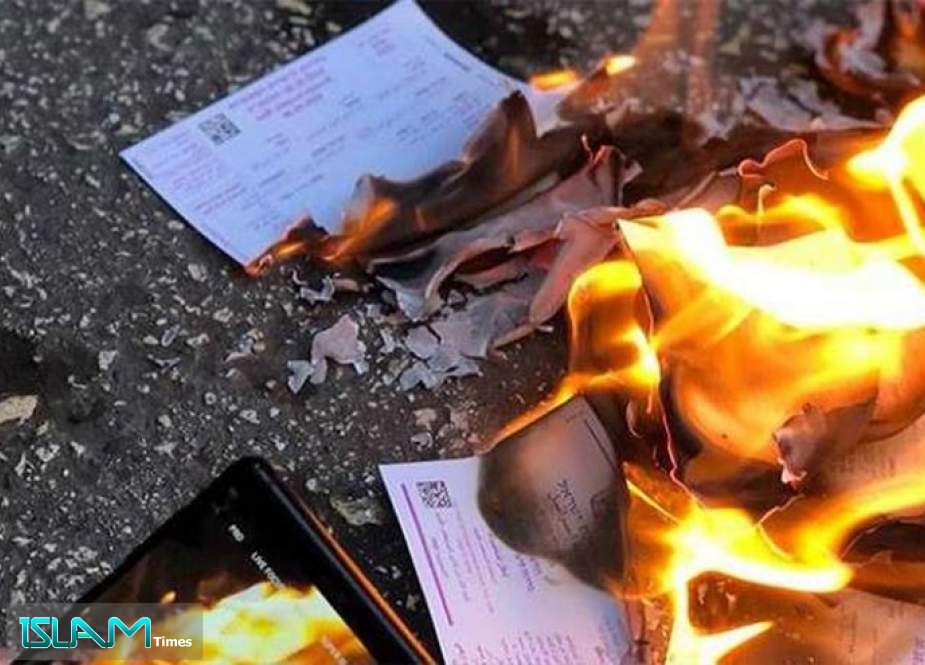 أبناء الجولان السوري يحرقون بطاقات انتخابية ‘‘إسرائيلية‘‘