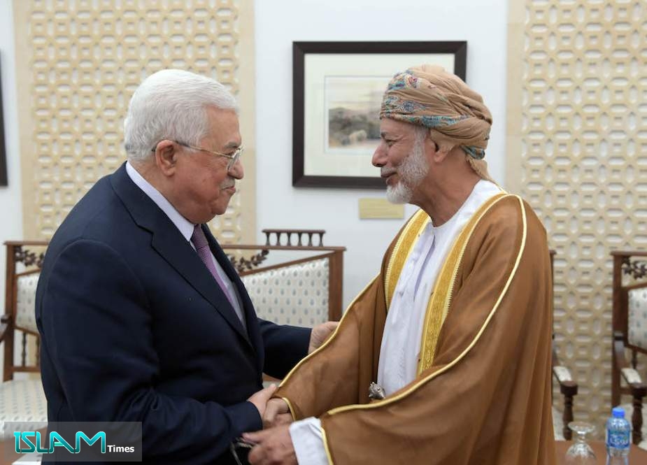 وزير خارجية عمان التقى عباس بعد زيارة نتانياهو إلى مسقط