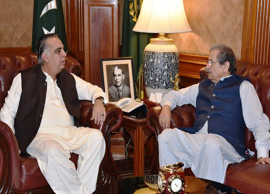 گورنر سندھ عمران اسماعیل سے وفاقی وزیر تعلیم شفقت محمود کی ملاقات