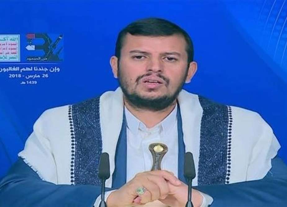 The leader of Yemen’s Houthi Ansarullah movement, Abdul-Malik al-Houthi, addresses his supporters via a televised speech broadcast live from the Yemeni capital city of Sana’a on November 7, 2018.