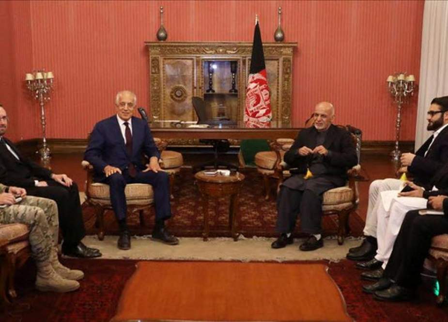 دیدار غنی با نماینده ویژه آمریکا در روند صلح افغانستان