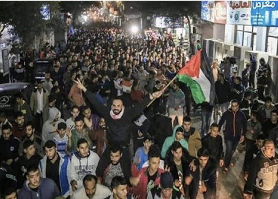 واکنش‌ها به آتش‌بس در غزه؛ شادی فلسطینی‌ها و ناراحتی صهیونیست‌ها + عکس