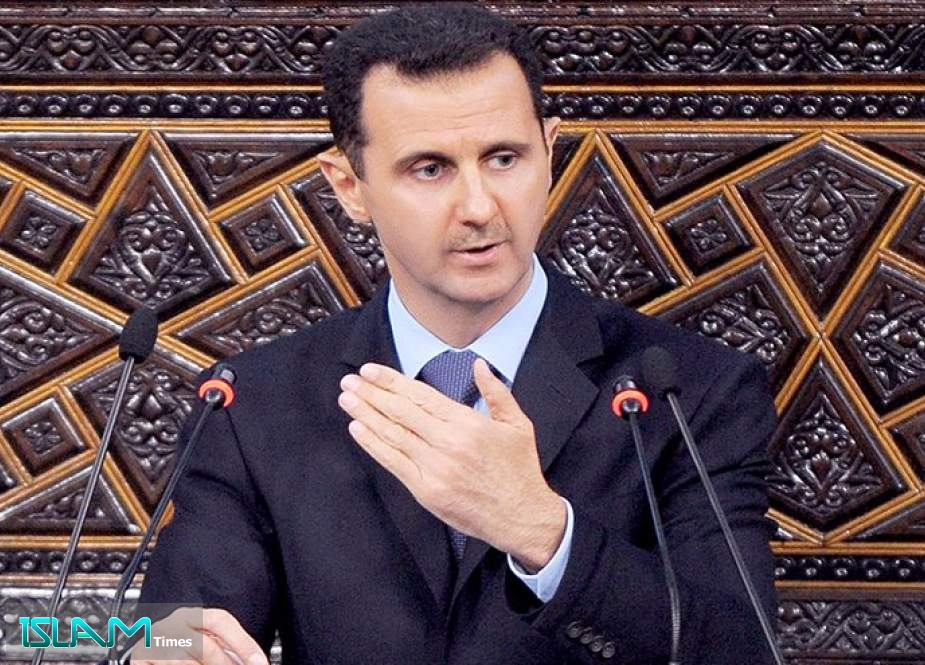 المخطوفون المحررون يرفعون الأسد على الأكتاف