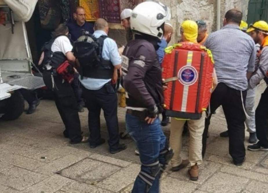 مجروح شدن دو پلیس صهیونیستی توسط جوان فلسطینی در قدس اشغالی