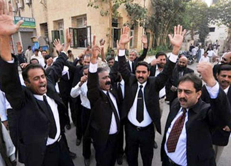 لودھراں، وکلاء کی ہڑتال 10 ویں روز میں داخل، احتجاج کا دائرہ وسیع کرنیکا فیصلہ