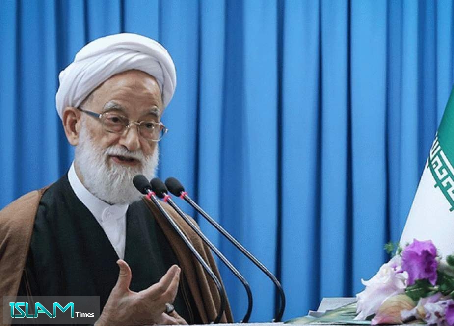 خطيب طهران: أميركا تطلق الأكاذيب ضد ايران للتغطية على جرائمها