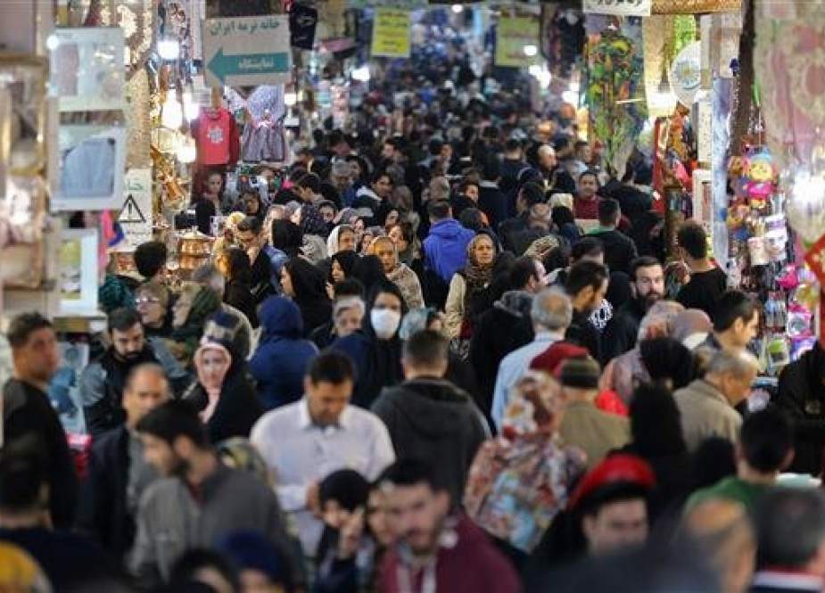 Iranians shop in Tehran