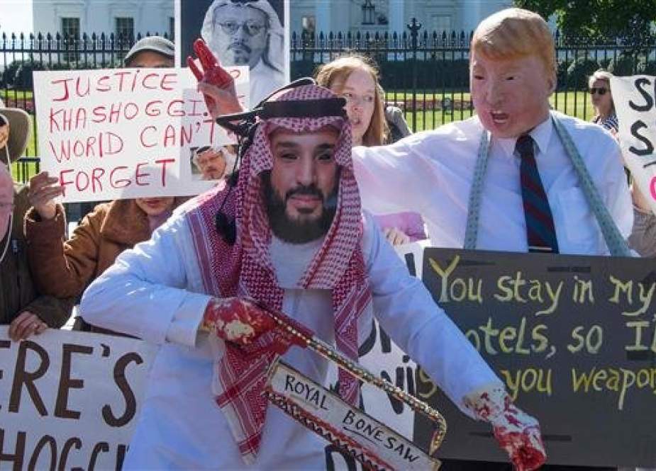 Demonstrators dressed as Saudi Arabian Crown Prince Mohammed bin Salman and US President Donald Trump.jpg