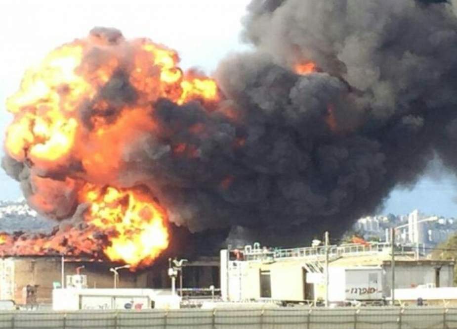 Huge Fire Broke out in Haifa Oil Refinery, 40 Fire Trucks Trying to Control the Fire.jpg