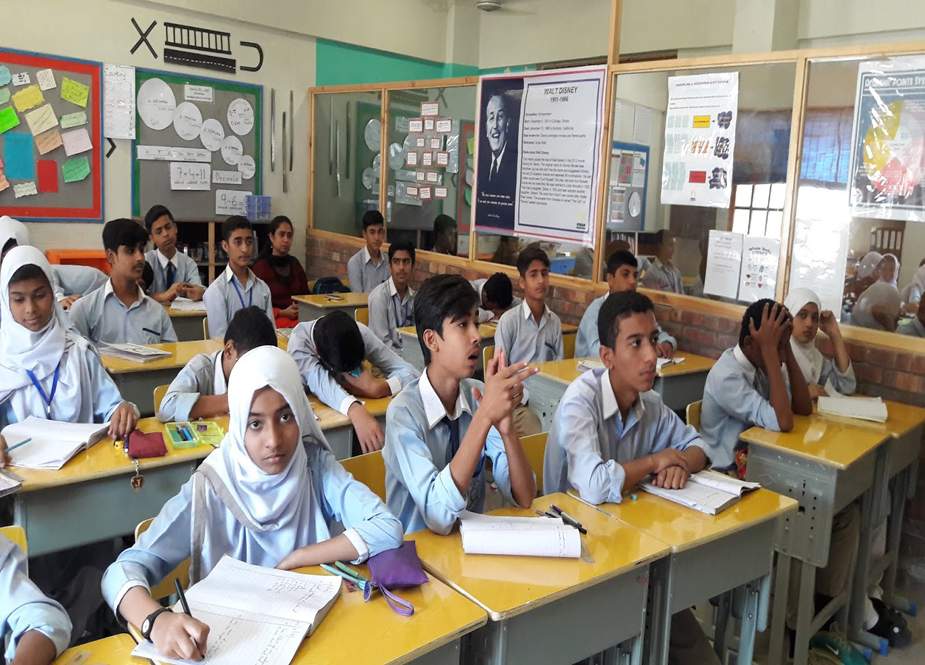 کراچی، رہائشی علاقوں میں قائم اسکولوں کے خلاف کاروائی کرنے کا فیصلہ واپس